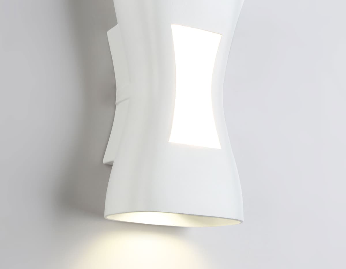 Уличный настенный светодиодный светильник IP54 ST4527 WH белый LED 4200K/3000K 6W IP54 150*80*55 Ambrella Light 7