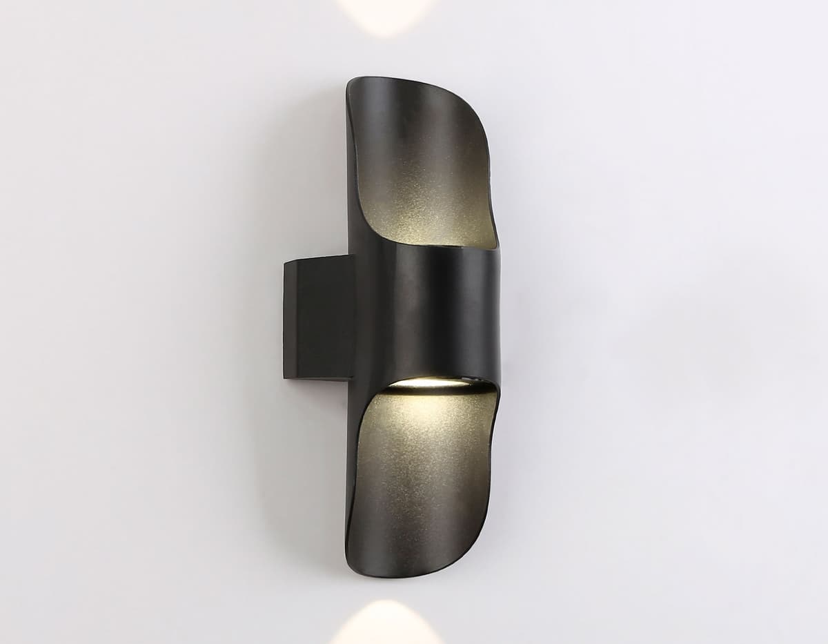 Уличный настенный светодиодный светильник IP54 ST4535 BK черный LED 4200K 8W IP54 220*66*100 Ambrella Light 8