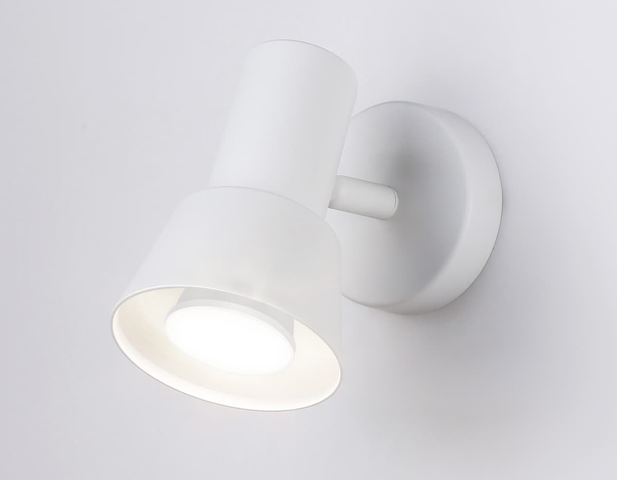 Накладной поворотный спот со сменной лампой GU10 TA13111 WH белый GU10 max 12W D85*L123*H145 Ambrella Light 9