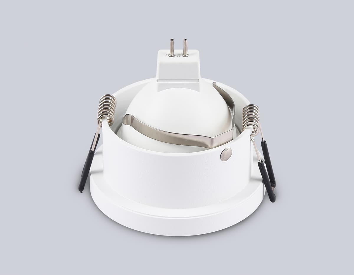 Встраиваемый точечный светильник GU5.3 TN102801 WH белый GU5.3 D71*34 Ambrella Light 11