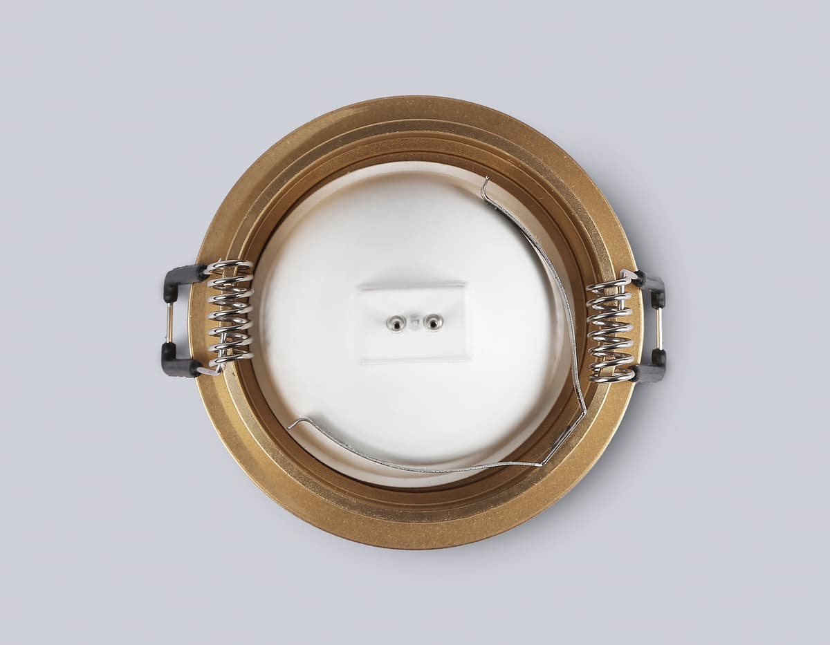 Встраиваемый точечный светильник GU5.3 TN102803 GD золото GU5.3 D71*34 Ambrella Light 12