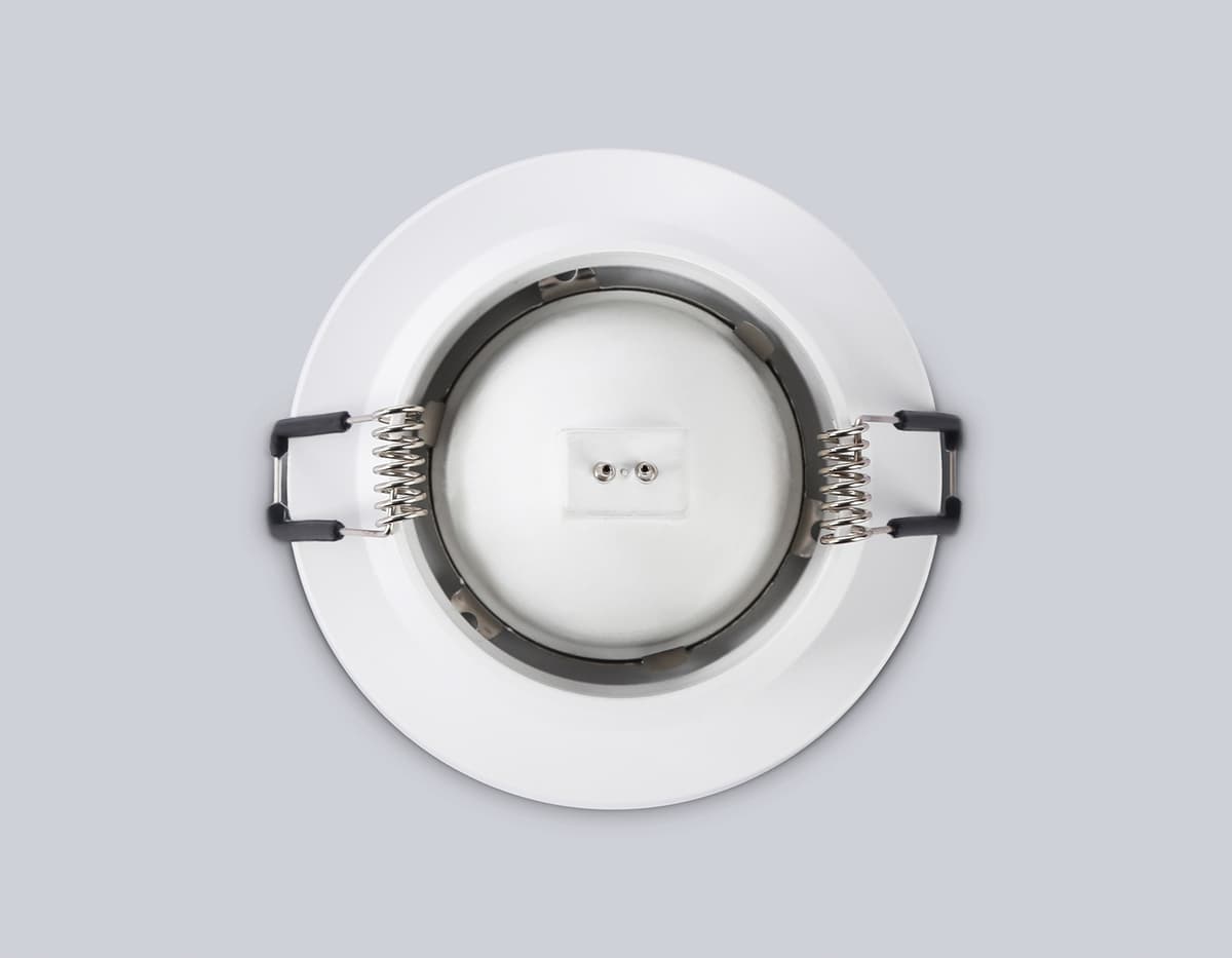Встраиваемый точечный светильник GU5.3 TN102808 WH белый GU5.3 D90*35 Ambrella Light 12