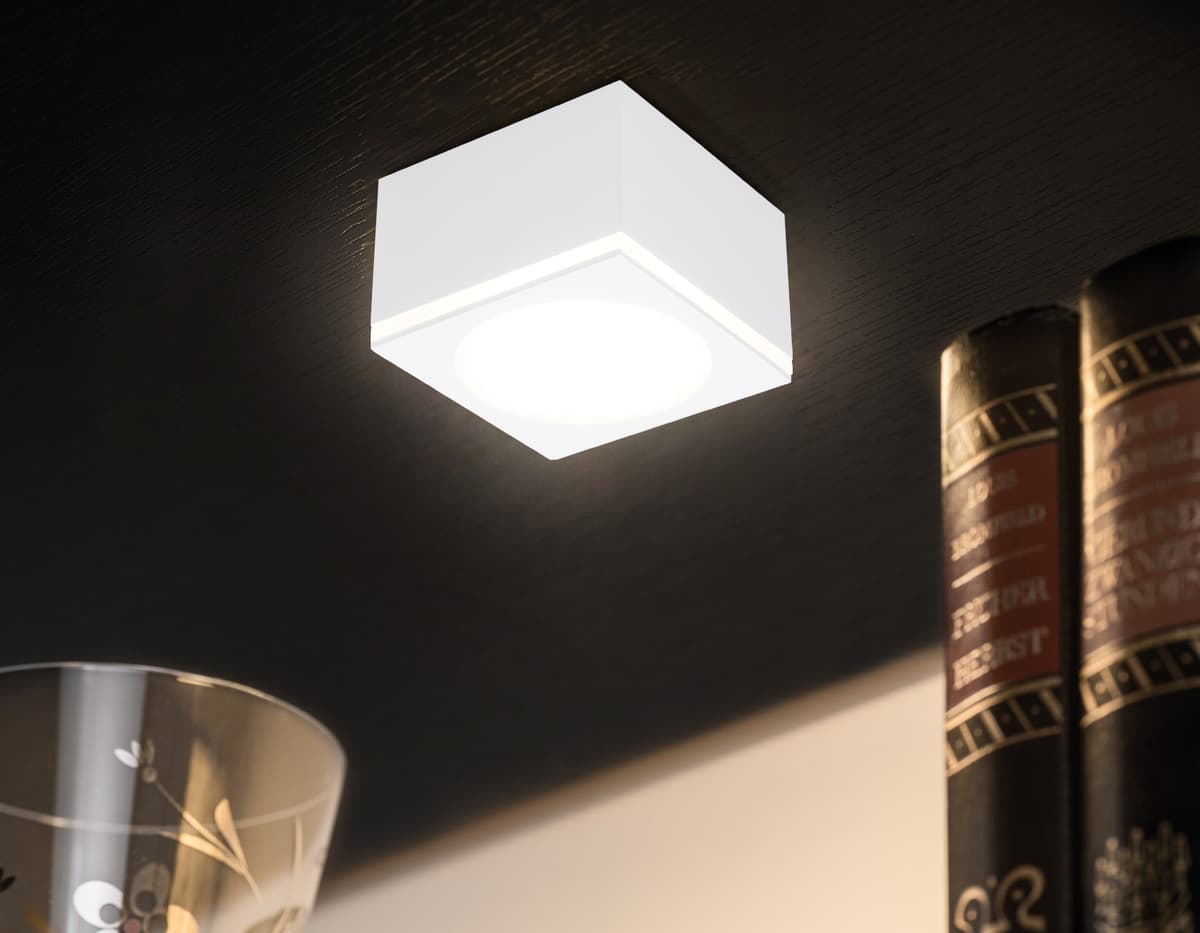 Накладной светодиодный точечный светильник TN266 WH белый LED 4200K 12W 96*96*70 Ambrella Light 9
