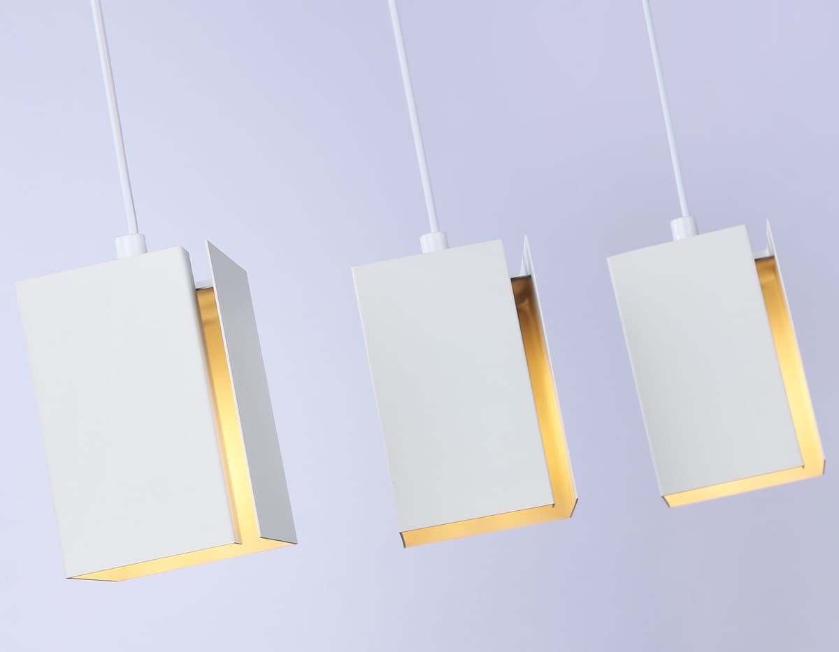 Светильник подвесной со сменной лампой G9 TN5138/3 WH белый E27/3 max 40W 400*80*1150 Ambrella Light 10