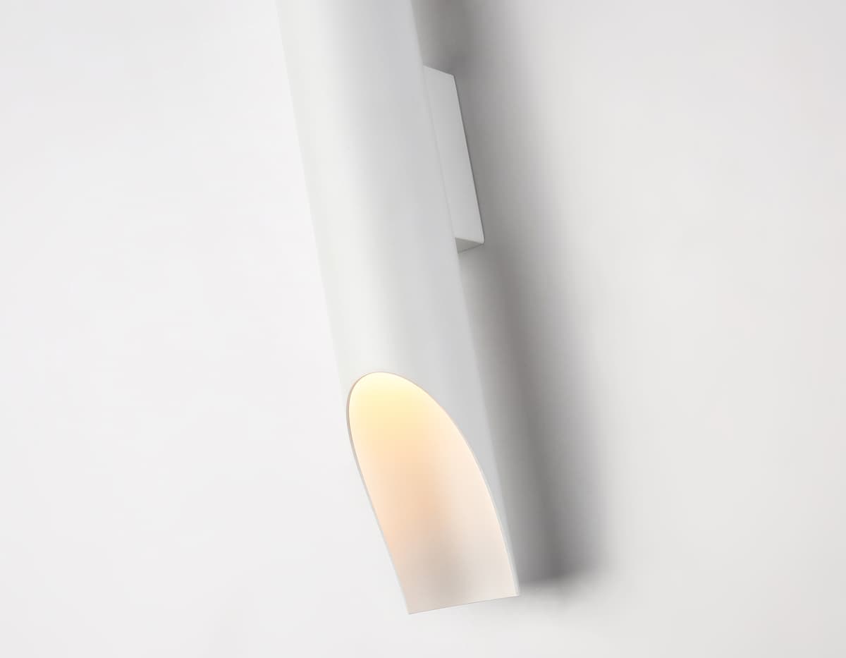 Светильник настенный со сменной лампой E27 TN5151/2 WH белый E27/2 max 40W 80*80*120 Ambrella Light 10