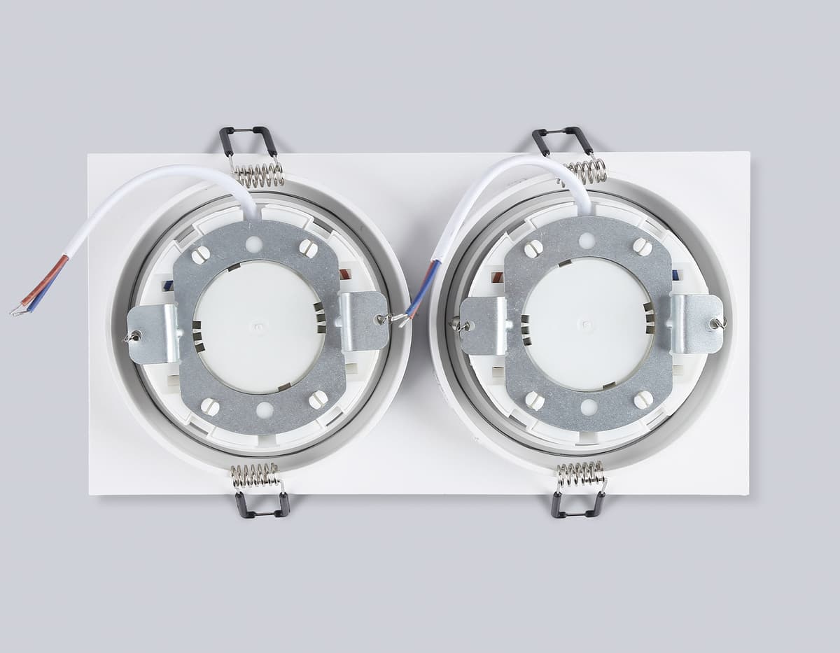 Встраиваемый точечный светильник GX53 TN51826/2 WH белый GX53/2 max 15W 215*110*39 Ambrella Light 13