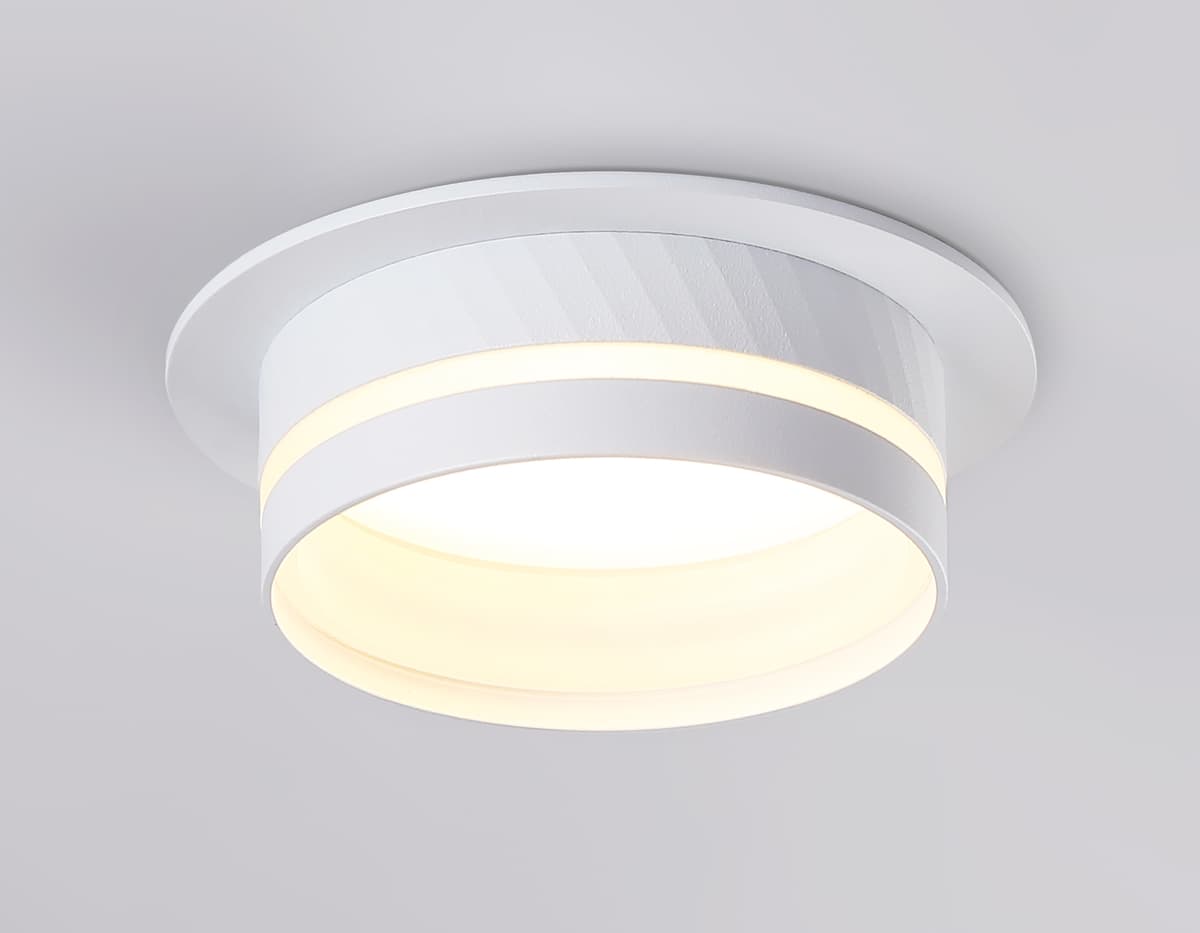 Светильник встраиваемый TN5218 WH белый GX53 D110*50 Ambrella Light 11