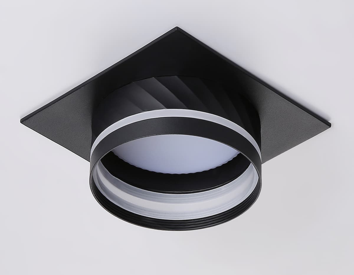 Светильник встраиваемый TN5222 BK черный GX53 110*110*50 Ambrella Light 8
