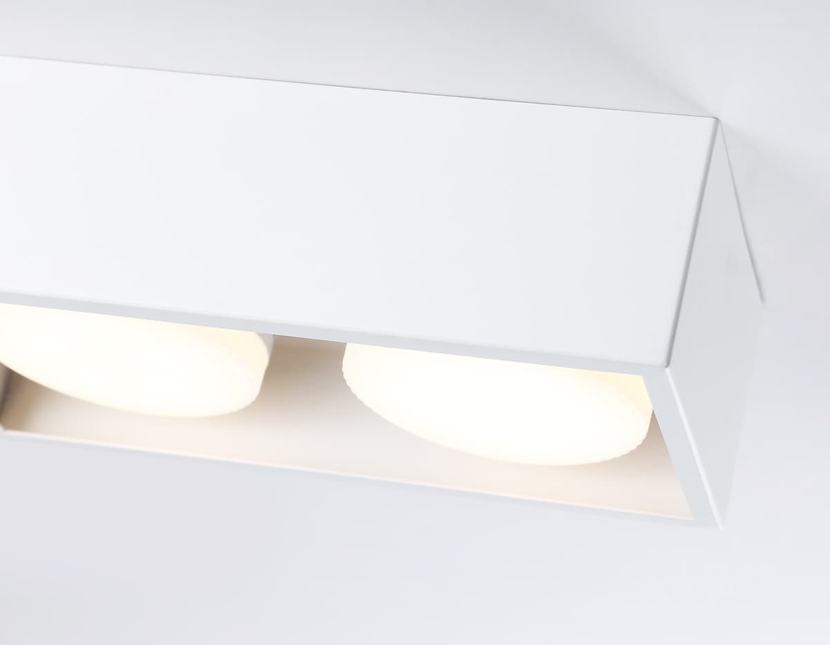 Светильник накладной со сменной лампой GX53 TN70828/2 WH белый GX53/2 max 12W 200*100*60 Ambrella Light 7