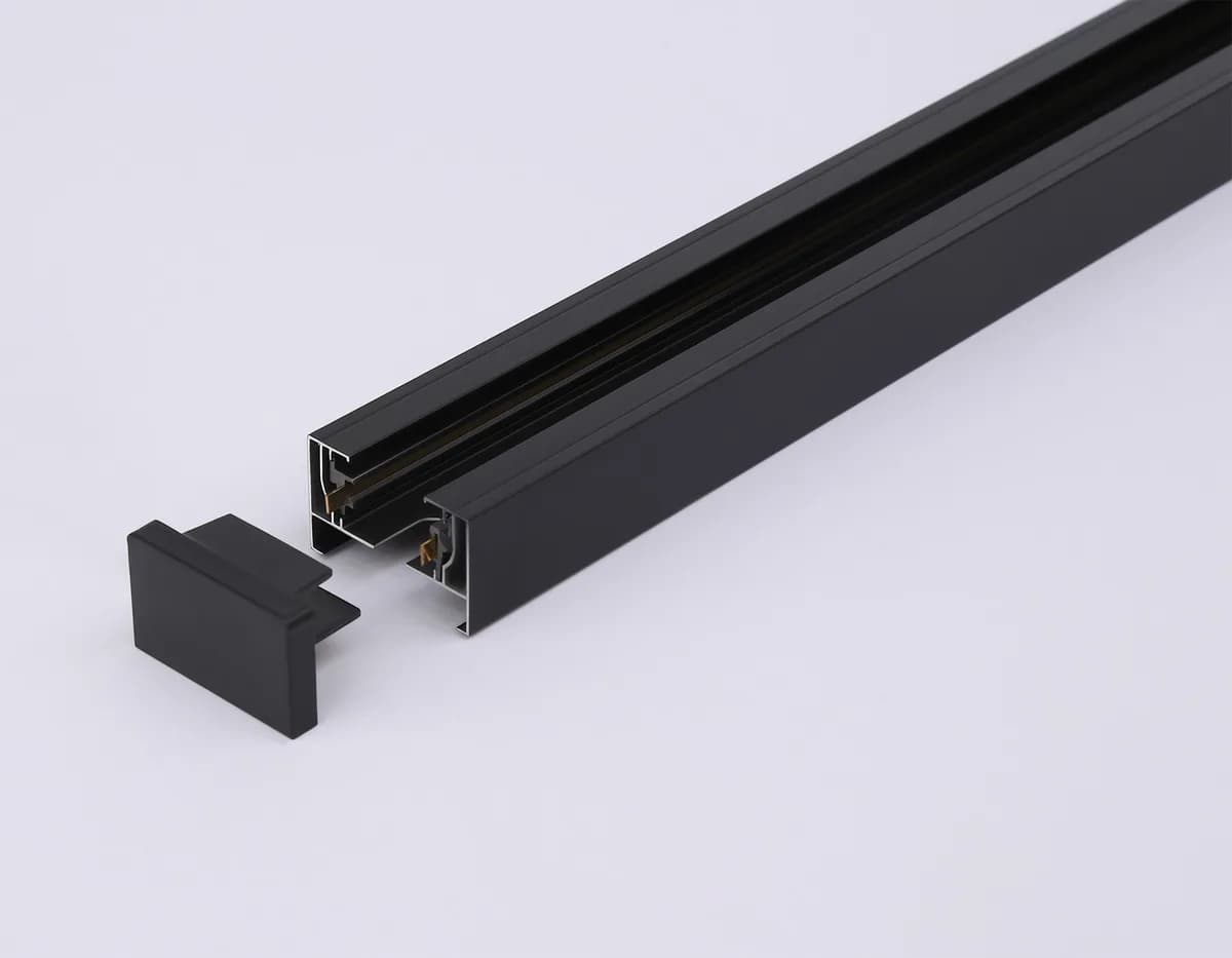 GL7102