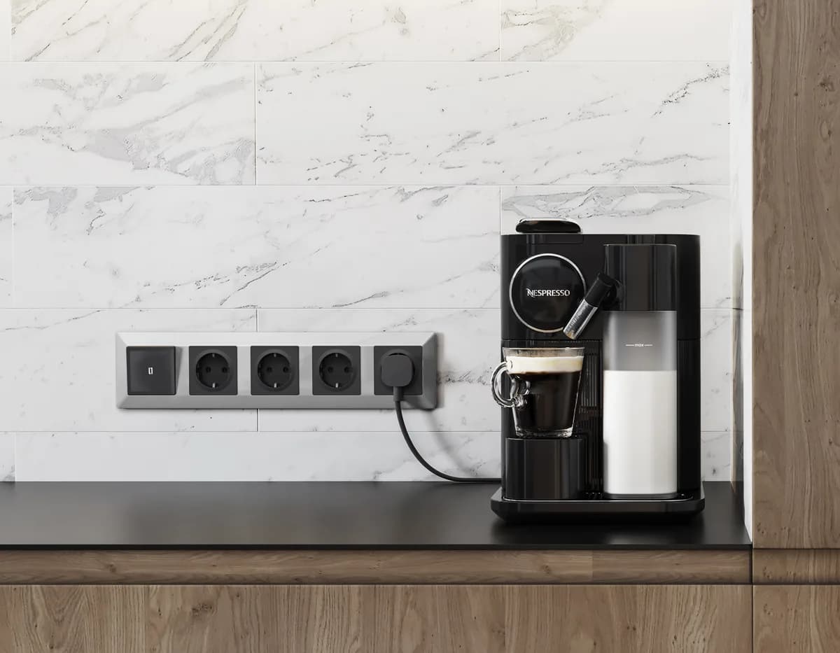 AV-MA902015