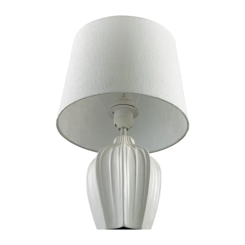 8120/1T COMFI LN26 477 белый, керамика/текстиль Настольная лампа E27 1*60W 220V SONA 2