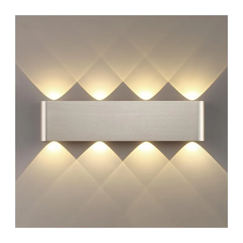 7106/8WL HIGHTECH ODL26 441 Настенный светильник матовый никель/металл IP20 LED 8W 3000K 220V MAGNUM