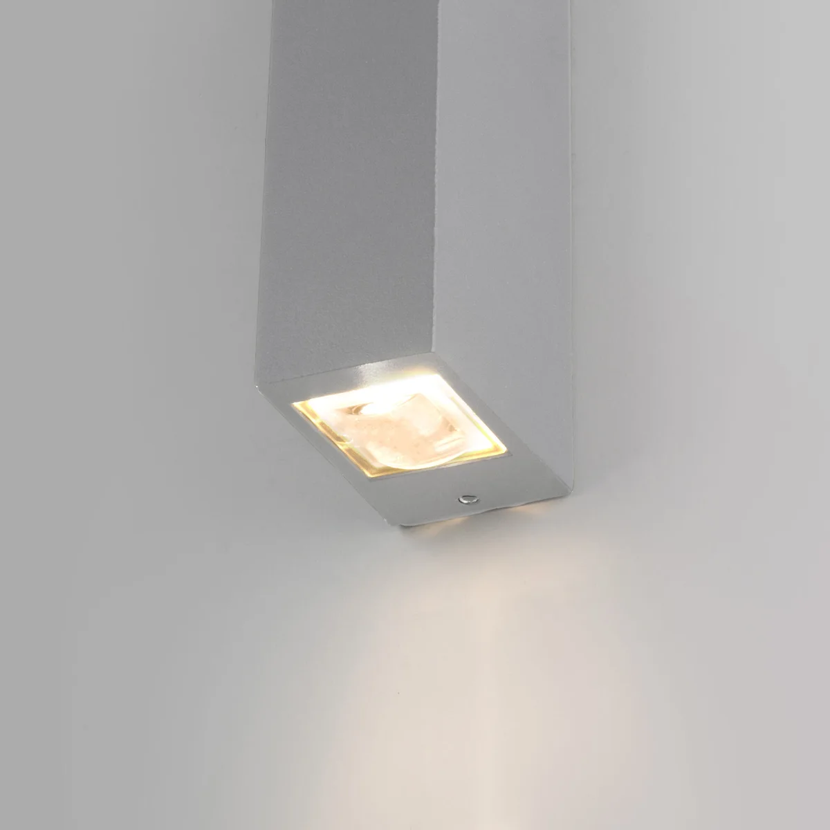 Уличный настенный светодиодный светильник Blaze LED IP65 35136/W серый Elektrostandard 2