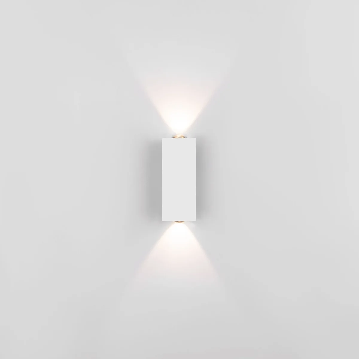 Настенный светодиодный светильник Petite LED 40110/LED белый Elektrostandard 2