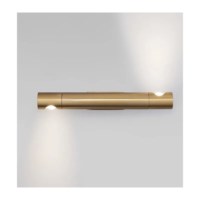 Настенный светодиодный светильник с поворотным механизмом 40161 LED черный Eurosvet