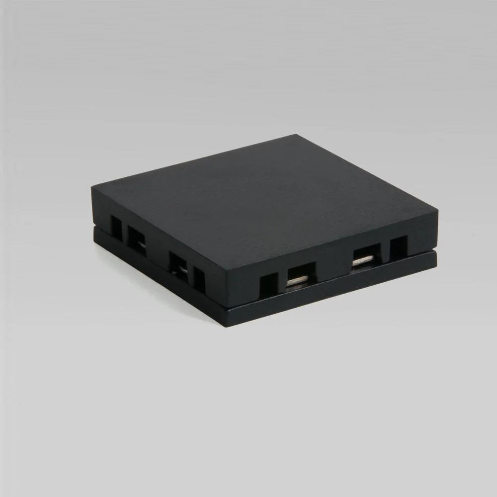 Четырёхсторонний соединитель для накладного шинопровода Flat Magnetic 85003/00 Elektrostandard