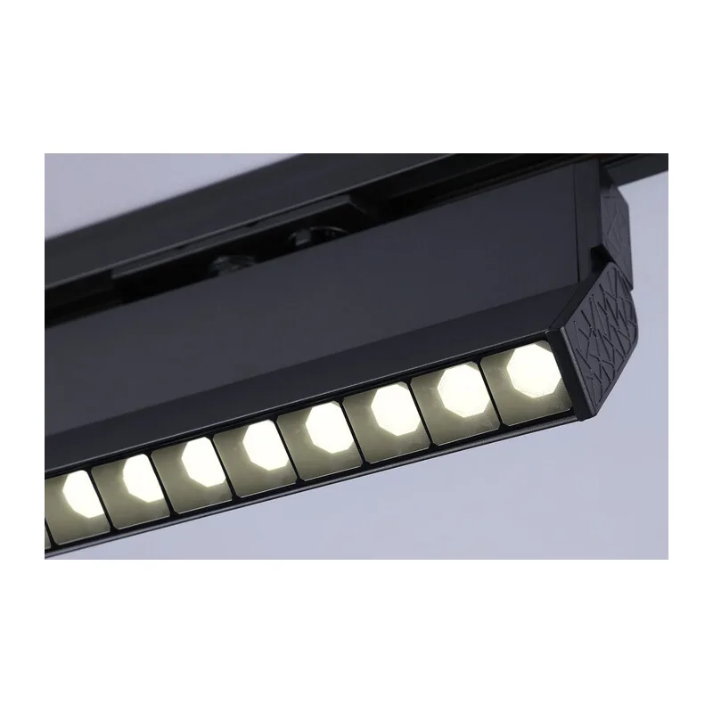 Трековый линейный светильник 3000K 12Вт 24° GL6817 BK черный LED 12W 3000K 24° 230*22*87 Ambrella Light 9