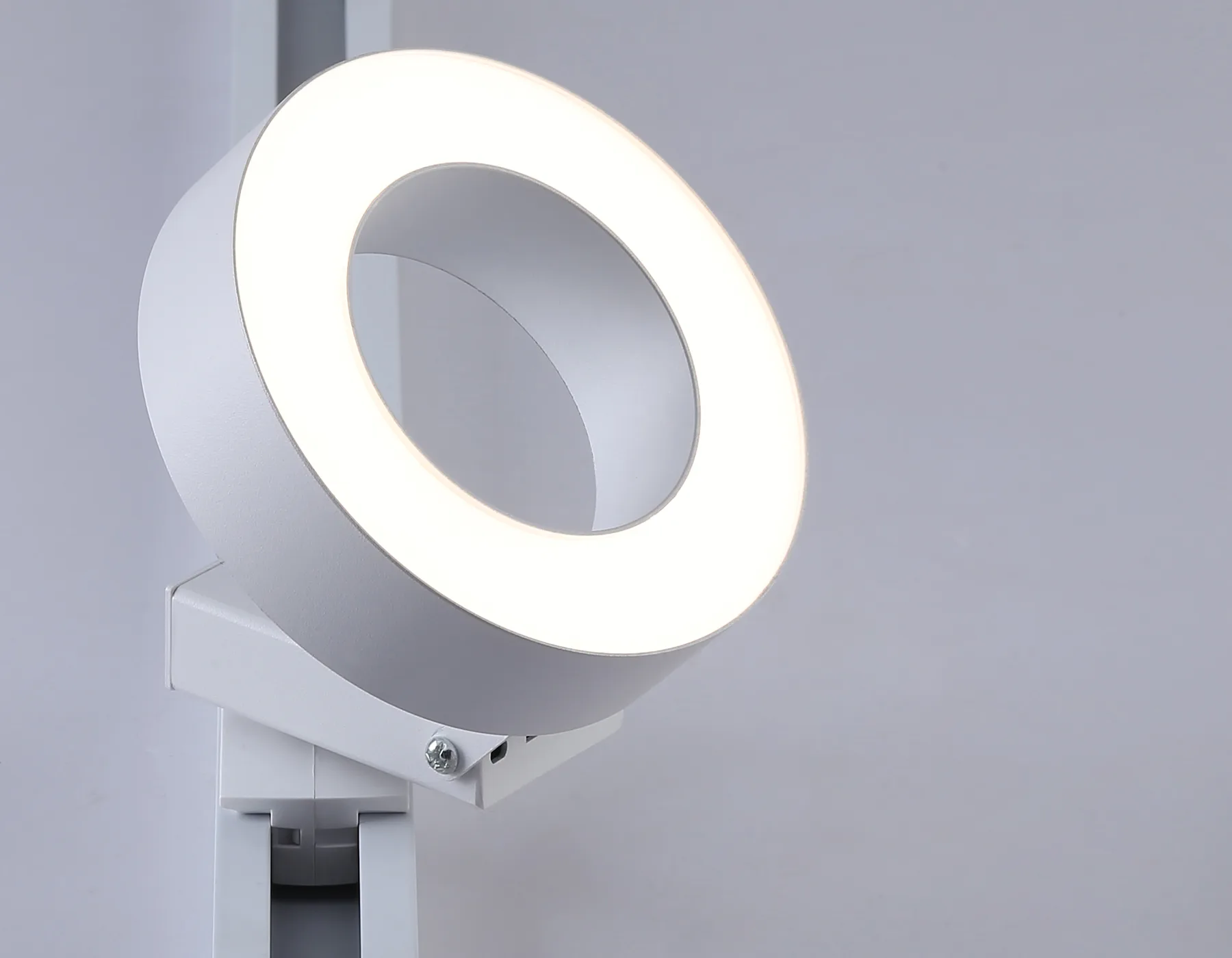 Трековый светильник 4200K 15Вт 120° GL6866 WH белый LED 15W 4200K D115*80 Ambrella Light 10