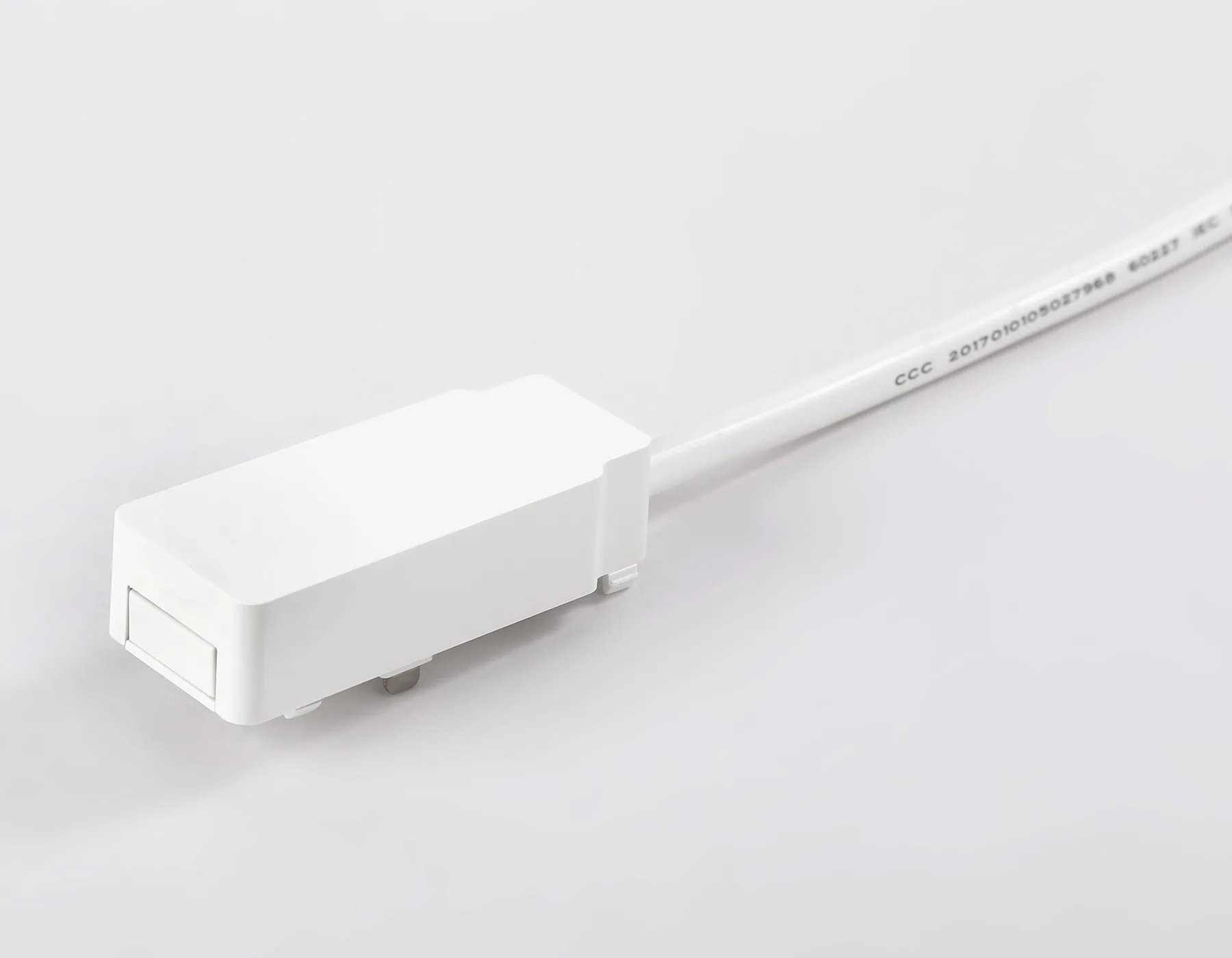 Ввод питания Magnetic Ultra slim 26 48В белый GV1261 WH белый ввод питания для шинопровода IP20 48V 60*26*16 Ambrella Light 7