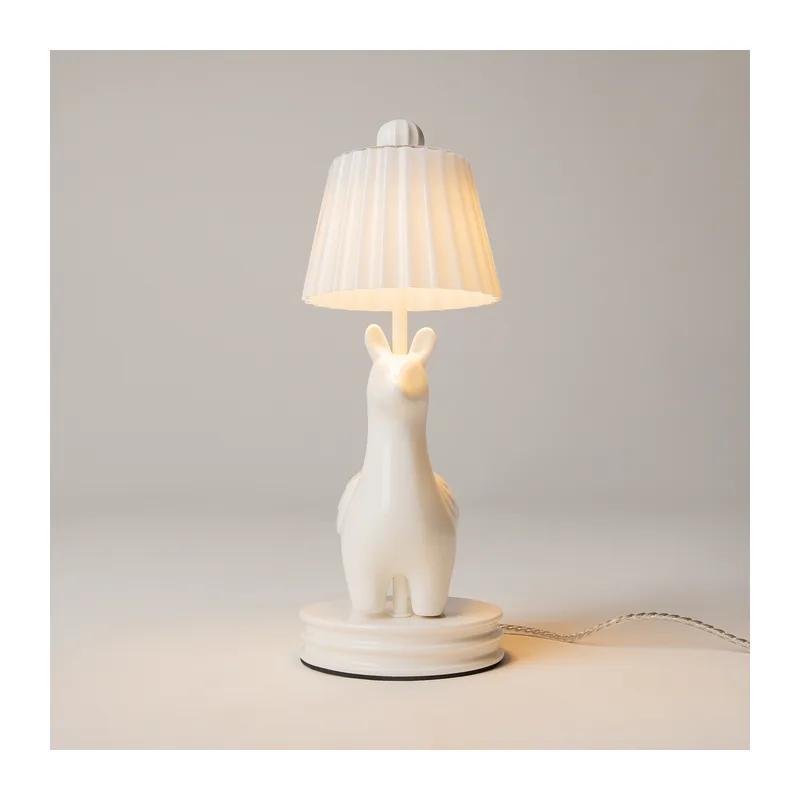 Настольный светильник Сеньор Альпака / Senor Alpaca 3000К 7Вт Maytoni MOD377TL-L5W3K 9