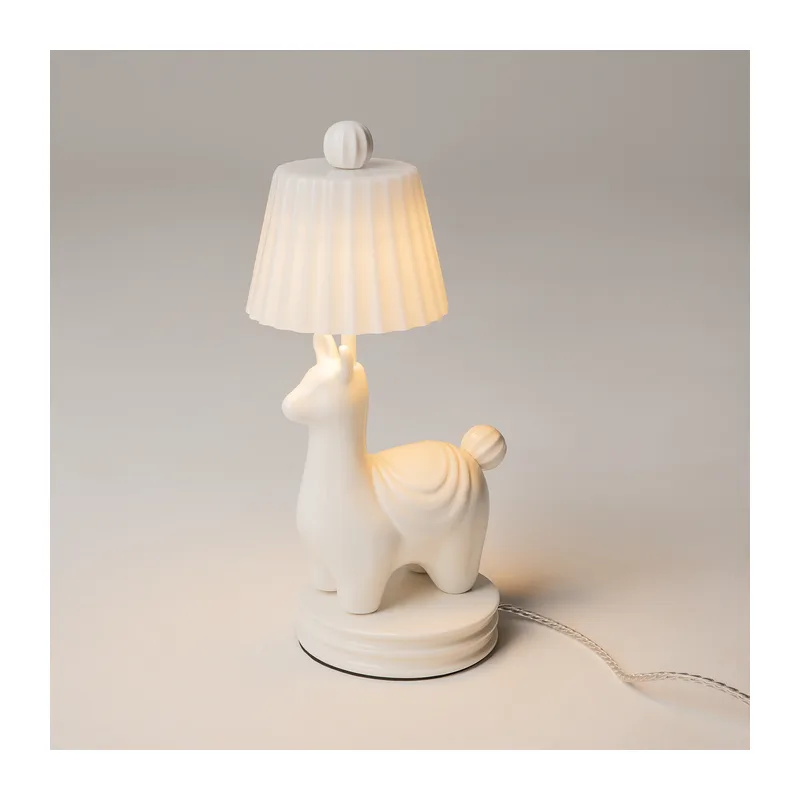 Настольный светильник Сеньор Альпака / Senor Alpaca 3000К 7Вт Maytoni MOD377TL-L5W3K 12